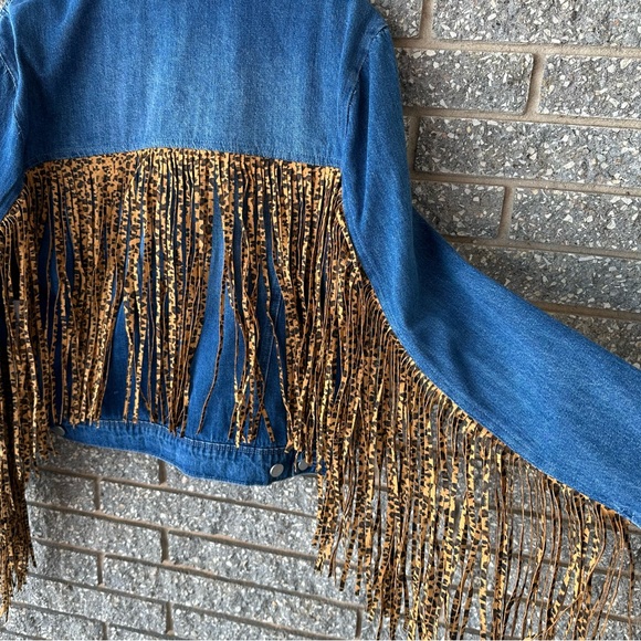NWT Women’s Scully Fringe Cotton Blend Leopard Cheetah Western Denim Jacket XL - Picture 12 of 13